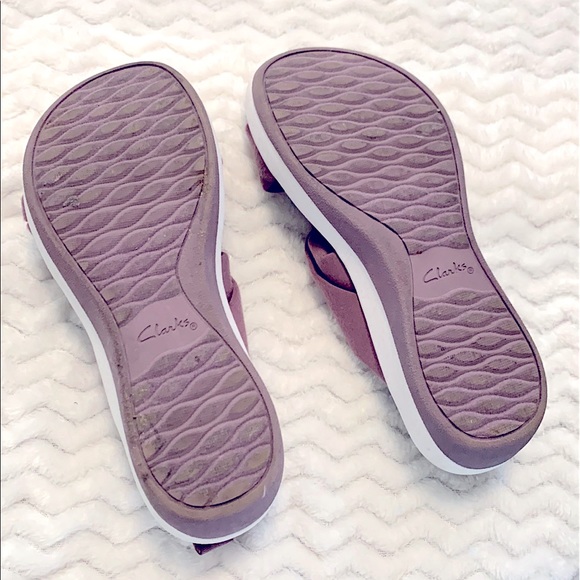 »-Clarks-»Cloudstepper Adjust Strappy Cloth Sandal Platform OpenToe Soft Cushion - Picture 12 of 16